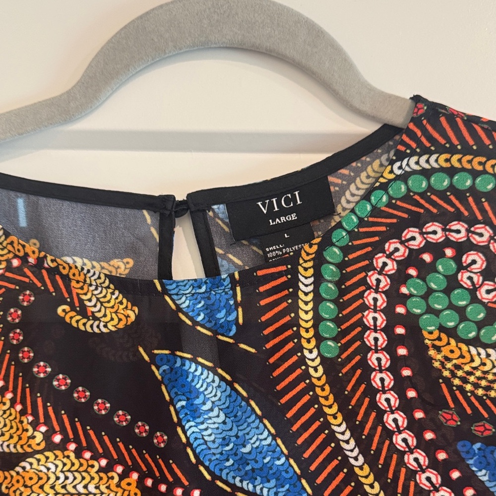 Vici Multicolor Patterned Blouse - Picture 5 of 5
